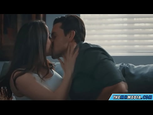 ❤️ ראָמאַנטיש געשלעכט מיט אַ גוט באַסטי מאָם ☑ פּאָרן ווידעא ביי אונדז